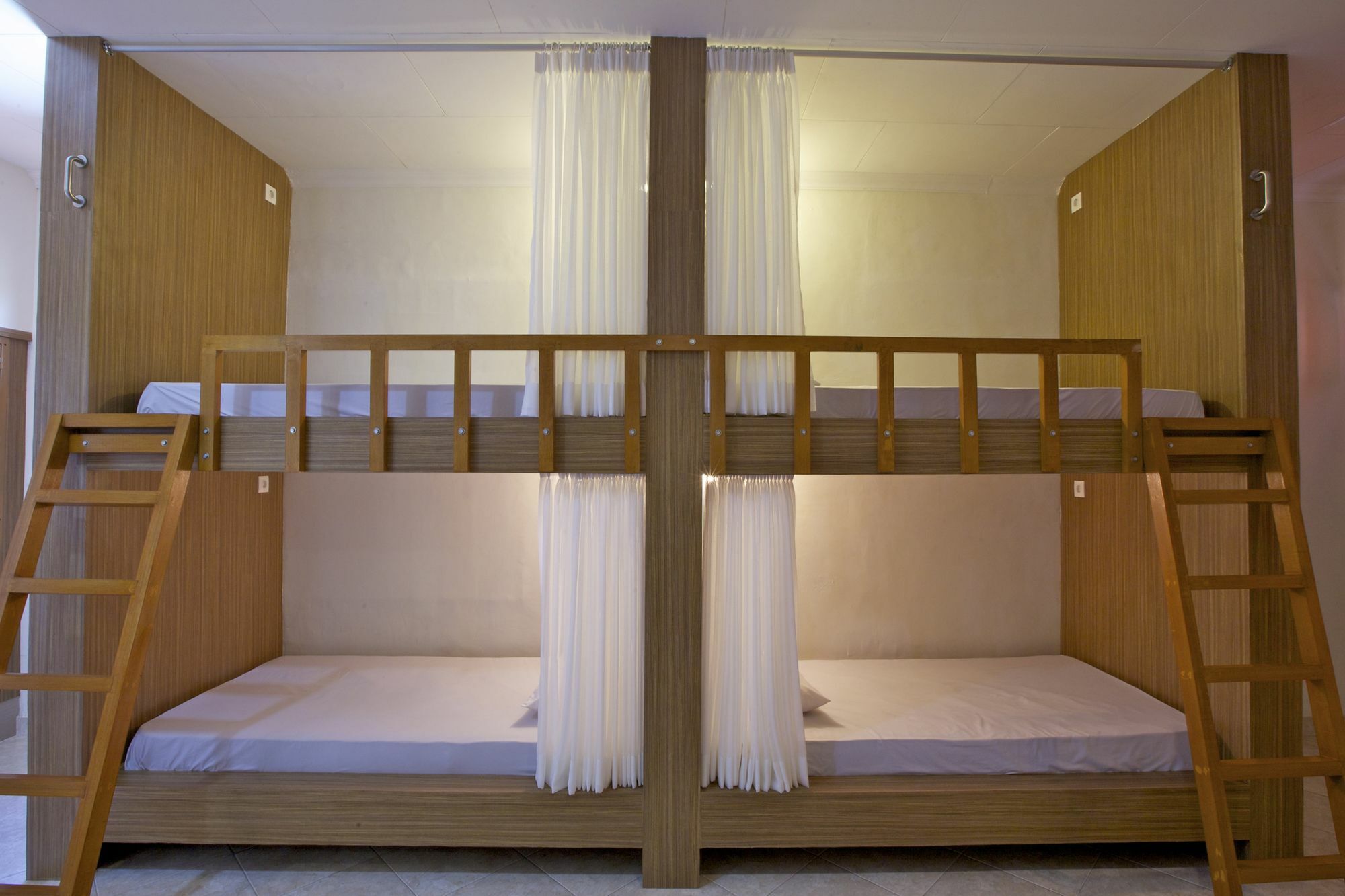 Kuta Dormitory At Simpang Inn Екстер'єр фото